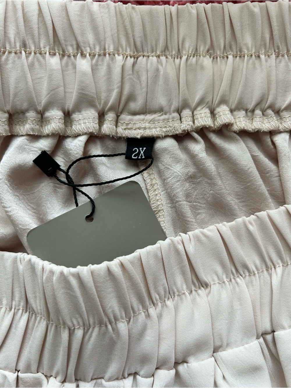 Light Cream Tiered Elastic Waist Lounge Pants - 2X - Picture 3 of 3